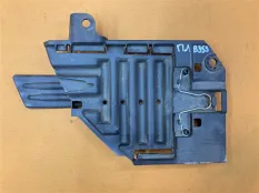 Кронштейн фары передний левый Land Rover Discovery