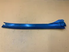 Молдинг лобового стекла передний правый Chevrolet