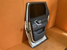 Дверь боковая задняя правая Land Rover Discovery