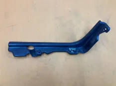 Кронштейн фары передний правый Chevrolet Camaro 5