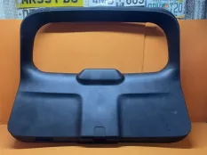 Обшивка крышки багажника Ford Explorer U625 2.3