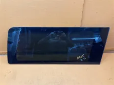 Форточка багажника правая Hummer H2 6.0 2003