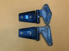 Петля двери задняя левая Jeep Wrangler JK 3.6 2013