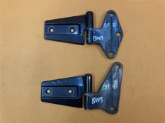 Петля двери передняя правая Jeep Wrangler JK 3.6