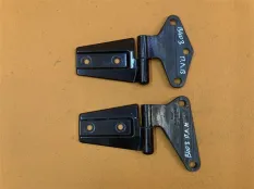 Петля двери передняя левая Jeep Wrangler JK 3.6