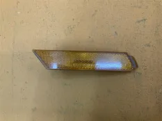 Фонарь габаритного освещения передний правый