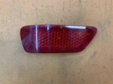 Отражатель бампера задний левый Jeep Grand