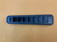 Дефлектор вентиляции багажника задний Hummer H2