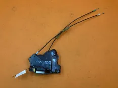 Замок двери передний левый Toyota Sienna 3 3.5