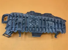 Кронштейн расширителя крыла передний левый Jeep