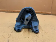 Подушка двигателя правая Jeep Wrangler JK 3.6 2013