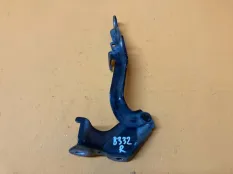 Петля капота правая Toyota Sienna 2 3.5 2008