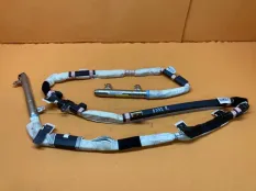 Шторка безопасности правая Toyota Sienna 2 3.5