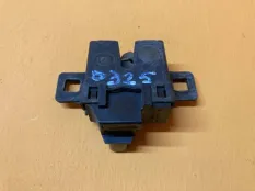 Замок капота (с датчиком) правый Land Rover Evoque