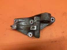 Кронштейн промежуточного вала Land Rover Evoque