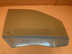 Стекло двери переднее правое Dodge RAM 5.7 2013