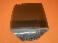 Стекло двери заднее правое Dodge RAM 5.7 2013