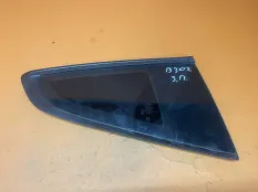 Форточка кузова задняя правая Ford Mustang 6 2.3