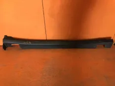 Накладка порога внешняя правая Acura MDX YD3 J35Y5