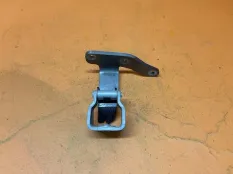 Петля крышки багажника левая Porsche Cayenne 958