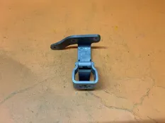 Петля крышки багажника правая Porsche Cayenne 958