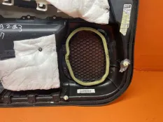Обшивка двери передняя правая Nissan Pathfinder