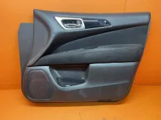 Обшивка двери передняя правая Nissan Pathfinder