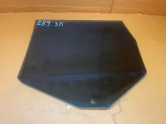 Стекло двери заднее правое Jeep Grand Cherokee WK2