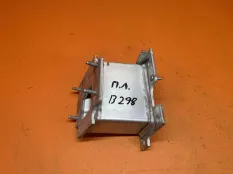 Кронштейн усилителя бампера передний левый