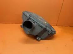 Корпус воздушного фильтра Hummer H3 3.7 2007