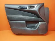 Обшивка двери передняя левая Nissan Pathfinder R52