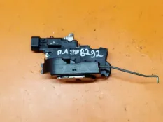 Замок двери передний левый Hummer H3 3.5 2006