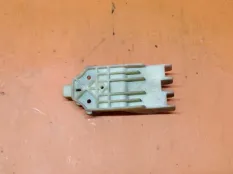 Кронштейн фары передний левый Infiniti QX56 Z62