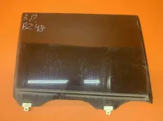 Стекло двери заднее правое Infiniti QX56 Z62 5.6