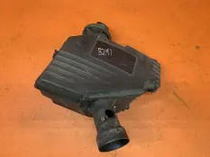 Корпус воздушного фильтра Hummer H3 3.5 2006