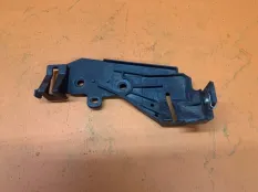 Кронштейн фары передний правый Infiniti G37 V36