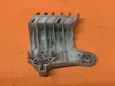 Кронштейн фары передний левый Infiniti G37 V36 3.7