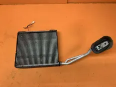 Испаритель кондиционера передний Infiniti QX56 Z62