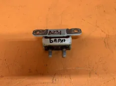 Петля крышки багажника Infiniti QX56 Z62 5.6 2012