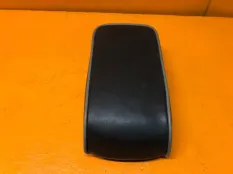 Крышка подлокотника Hummer H3 2007