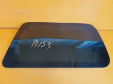 Форточка багажника правая Infiniti QX56 JA60 5.6