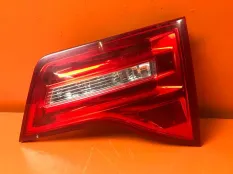 Фонарь крышки багажника задний правый Acura MDX