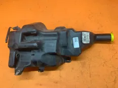 Бачок омывателя Cadillac CTS 2008