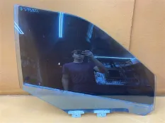 Стекло двери переднее правое Ford Explorer U502