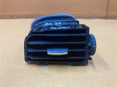 Дефлектор обдува центральный правый Ford Explorer