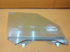 Стекло двери переднее правое Infiniti QX80 Z62 5.6