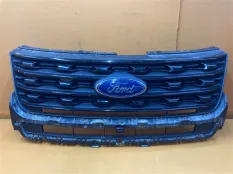Решетка радиатора Ford Explorer U502 3.5 T 2016
