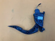 Педаль газа Audi Q5 8R 2.0 2017