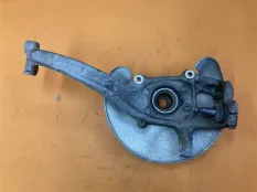 Кулак поворотный передний правый Audi Q5 8R 2.0