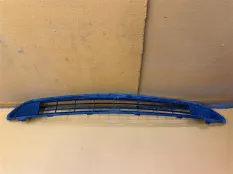 Решетка бампера передняя Toyota RAV 4 XA40 2.5